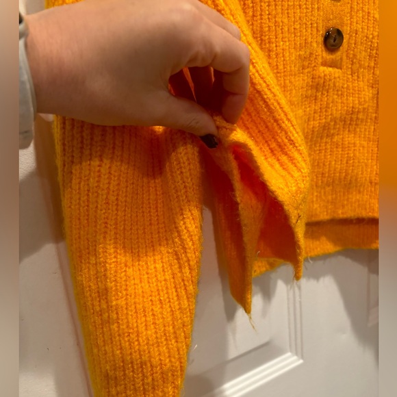 14. Urban Outfitters Sweater - Picture 4 of 4